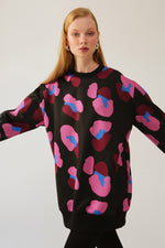 Load image into Gallery viewer, The Oversized Sweatshirt - Black Leopard
