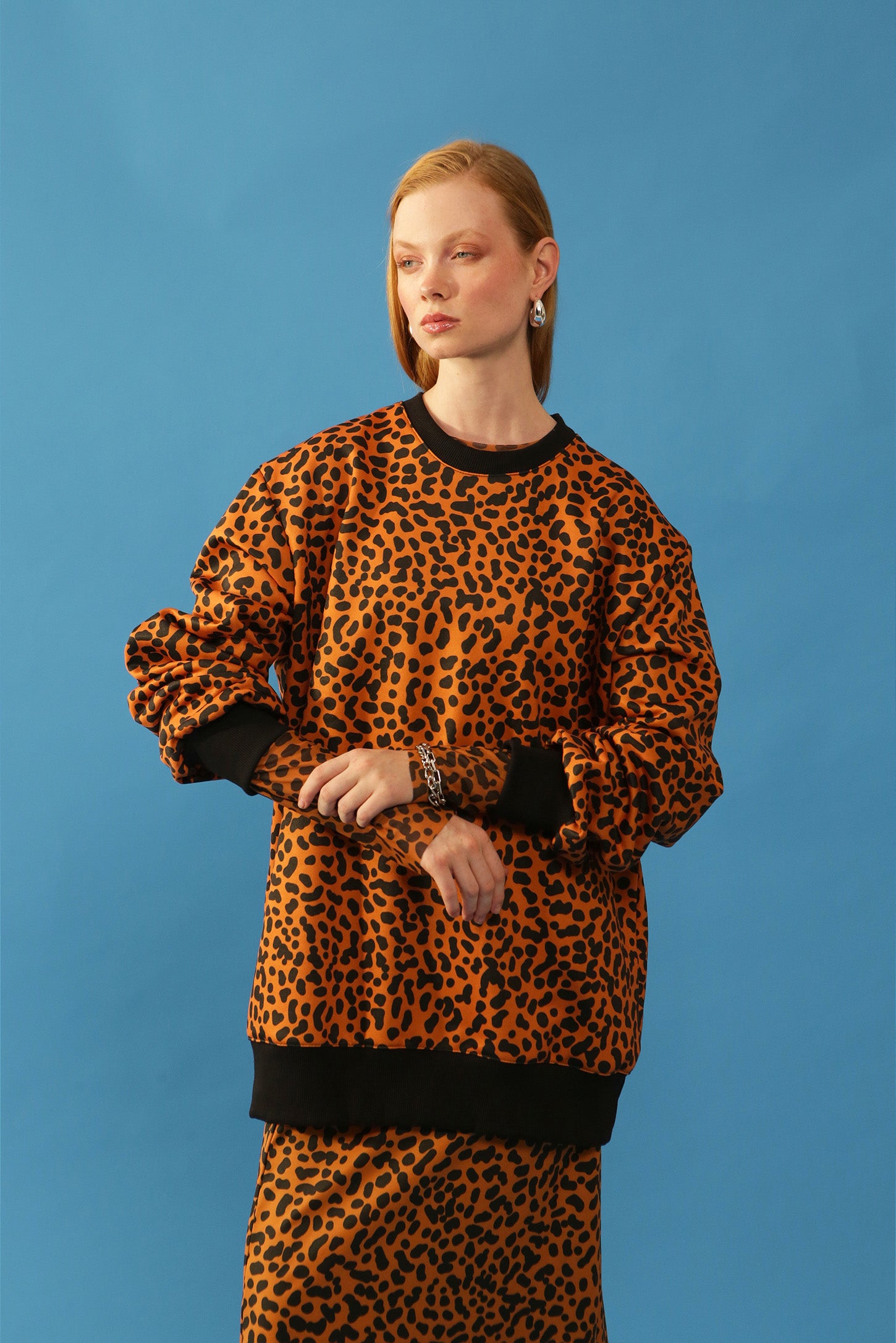 The Oversized Sweatshirt - Leopard