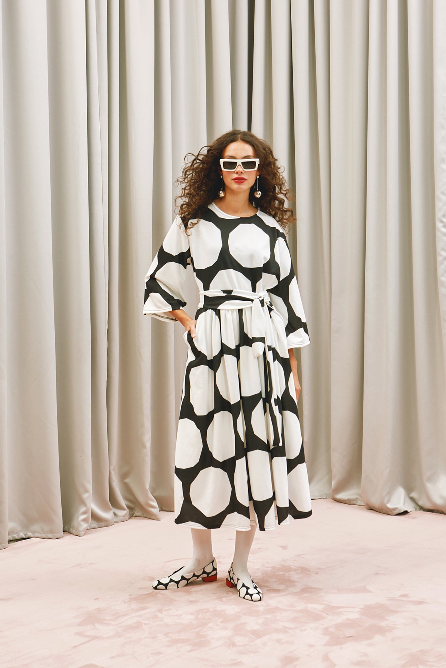 The Long Dress - Dot