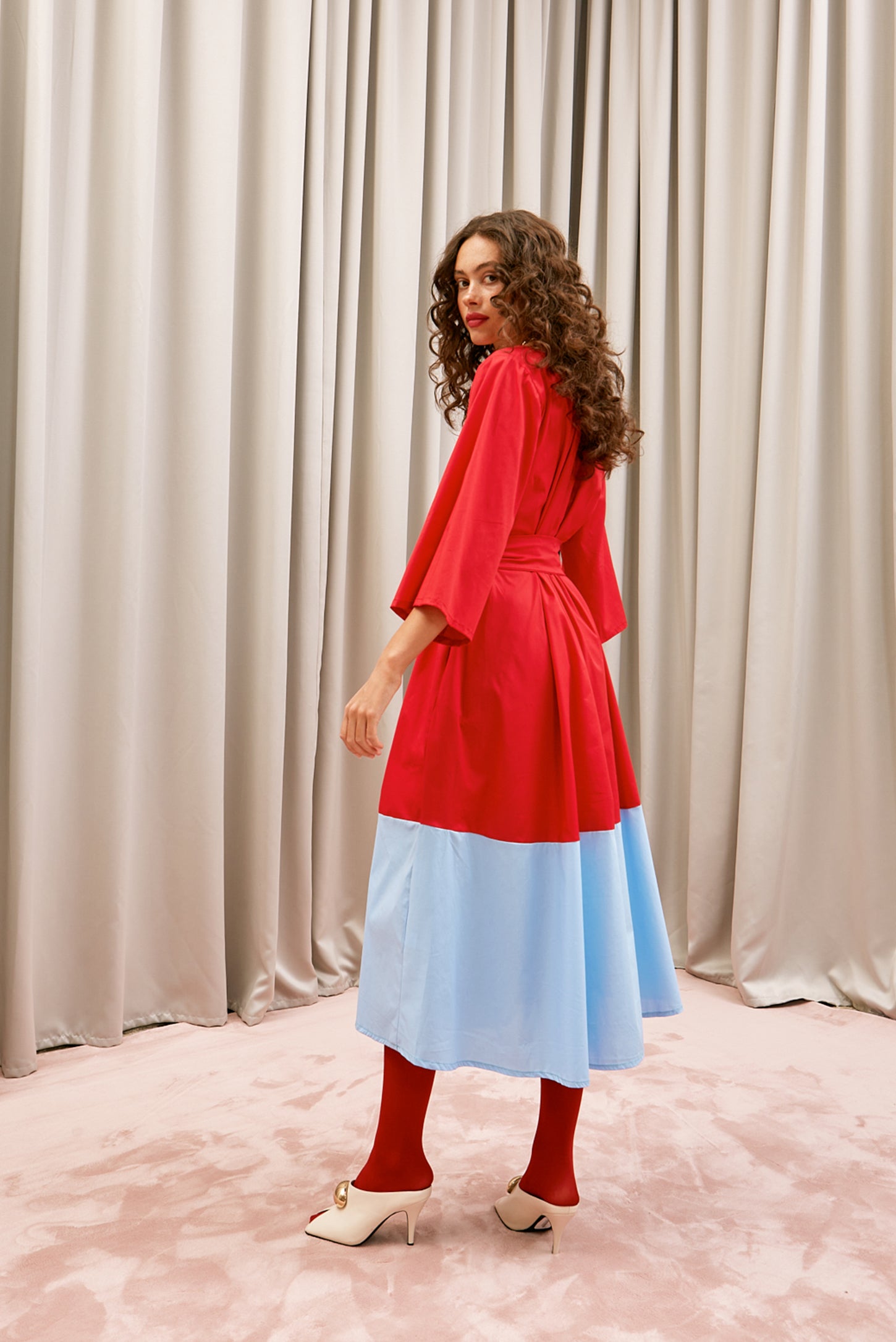 The Long V Dress - Red