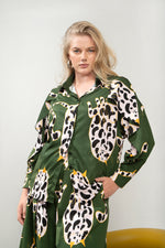 Load image into Gallery viewer, Shirt w ruffled sleeves - Moggie | Dresses | The Norm
